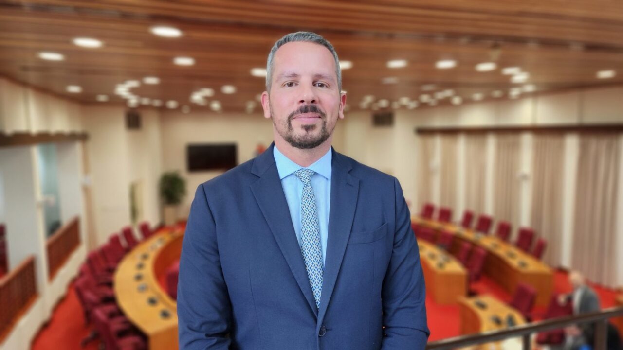 Miguel Mansur: Gobierno kier tapa desaster cu Besaril a comete na Aruba Huis